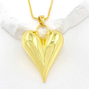 Collar con Colgante de Corazón Minimalista para Mujer Accesorio de Joyería con Forma de Corazón 3D Creativo Diseño Único Tono Dorado