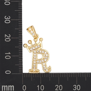 Référence de taille pour pendentif lettre R couronne dorée de 35mm serti de zircons