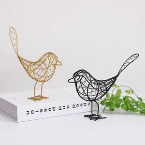 Ornements d'oiseaux en fil de fer minimaliste nordique en or et noir pour la déco
