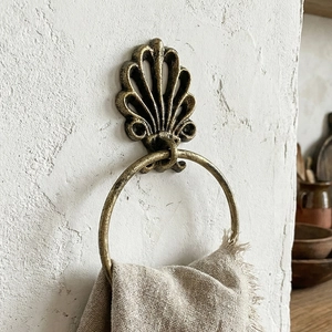 Vintage bronze shell-shaped wall mounted iron towel ring for rustic home and bathroom decor