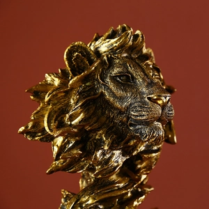 Nordic resin lion head sculpture with metallic gold finish for living room bookshelf decor