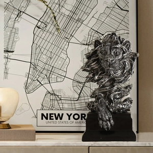 Nordic resin lion head statue in vintage silver finish with black square base