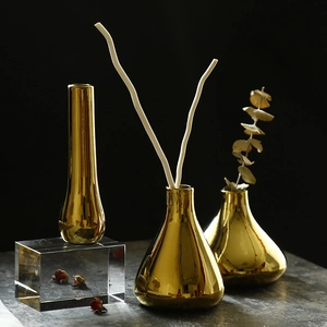 Three-piece set of modern gold ceramic vases for Nordic luxury desktop floral decoration