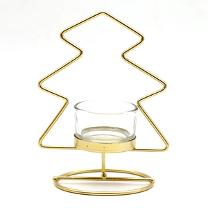 Noordse gouden geometrische metalen kandelaar in kerstboomvorm met een glazen houder