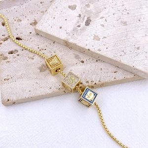Collana hip hop placcata oro con ciondoli a cubo 7-8-9 e zirconi colorati brillanti