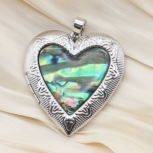 Vintage Herz-Medaillon aus Silber mit Abalone-Muschel-Inlay und Blumen-Gravur