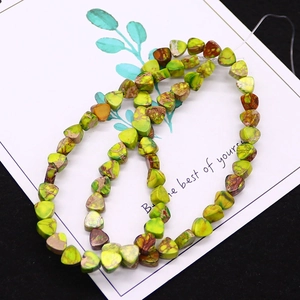 Flat heart-shaped natural imperial stone beads in yellow and green for DIY jewelry