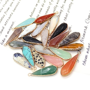 Teardrop kristallen hangers met vergulde randen voor DIY-sieraden in diverse kleuren