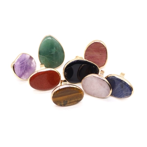 Anillos dorados ajustables con piedras naturales de ojo de tigre y rodonita
