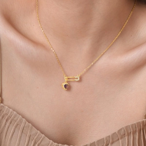 Collier doré en acier inoxydable avec pendentif épingle de sûreté et cœur en zircon