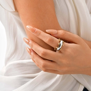 Bague géométrique minimaliste en acier inoxydable pour femme avec perles dorées