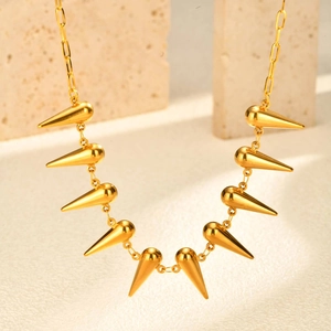Collier chaîne à maillons punk en acier inoxydable doré avec dix pendentifs pointes cônes