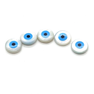 Makro-Detail natürlicher Perlmutt Evil Eye Perlen für die DIY-Schmuckherstellung