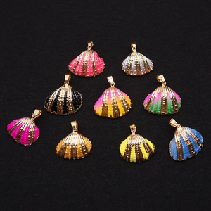 Natural Scallop Shell Pendant Gold Plated Edge Dyed Marine Sea Snail Shell Charms For DIY Necklace Jewelry Making Findings