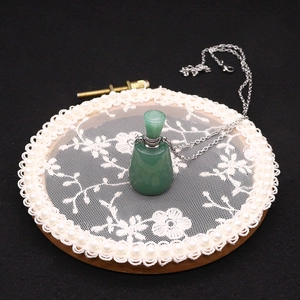 Green natural stone essential oil perfume bottle pendant necklace with silver chain