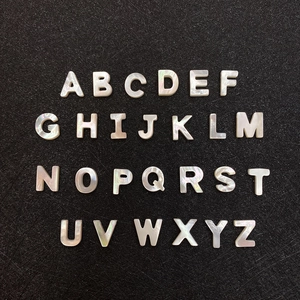Natural Mother Of Artificial Pearl Shell Beads Alphabet Letter A-Z Loose Beads For DIY Jewelry Making Necklace Findings