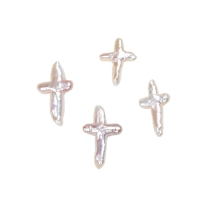 Perles baroques naturelles en forme de croix avec reflets nacrés pour bijoux DIY