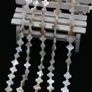 Cuentas de trébol de nácar blanco natural para accesorios de joyería DIY artesanales