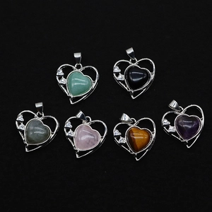 Ciondolo in Pietra Naturale a Forma di Cuore Con Supporto in Rame Galvanizzato Per Creazione Gioielli Fai da Te Donna