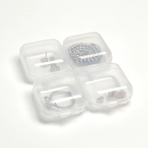 Boîte à Bijoux Minimaliste en Plastique Transparent Pour Boucles d'Oreilles Bagues Mini Boîte de Rangement Portable Carrée
