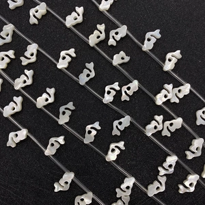 Natürliche weiße Perlmuttschalen Eichhörnchen Perlen mit irisierendem Glanz für DIY Schmuck