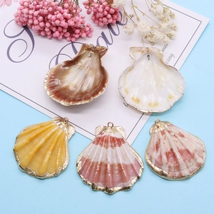 Pendentifs en coquillage naturel avec bords dorés pour la création de bijoux DIY