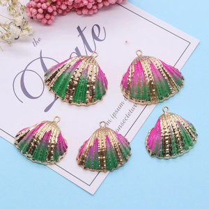 Pendentifs Naturels en Coquille Saint-Jacques Électroplaqués Colorés Charms de Coquillage DIY Accessoires de Bijouterie