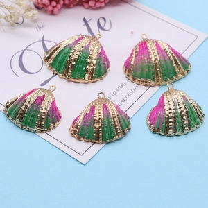 Pendentifs en coquillage naturel avec bordure dorée et émail coloré pour la création de bijoux