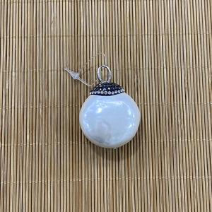 32mm flat round natural white shell pendant with micro-pave crystals for DIY jewelry