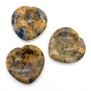 Lot de trois pierres de pouce en forme de cœur avec texture de marbre d'agate polie
