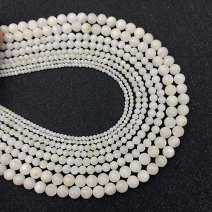 Natuurlijke schelpkralen in diverse maten van 2mm tot 6mm voor DIY sieraden maken