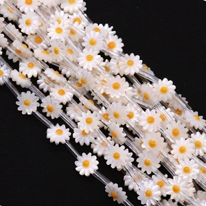 Natural White Shell Mother Of Artificial Pearl Daisy Flower Loose Beads For DIY Jewelry Making Crafts Polished Floral Design