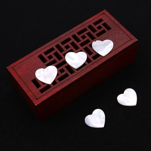 Natural white mother of pearl heart-shaped shell beads for DIY jewelry making