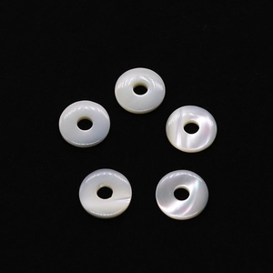 Pendentif Anneau en Coquillage Naturel Nacre Boucle Pingan Accessoire en Coquille à Grand Trou pour la Fabrication de Bijoux DIY