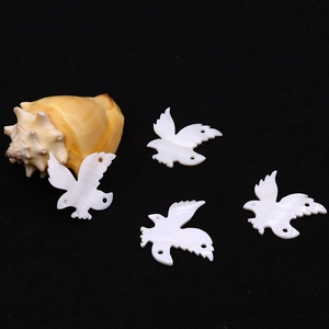 Ciondoli a forma di colomba in conchiglia naturale con lustro perlato per gioielli DIY