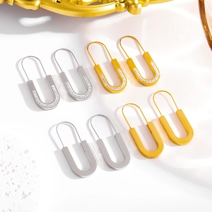 Minimalistische U-förmige 18k vergoldete Edelstahl-Ohrringe mit geometrischem Zirkon-Inlay
