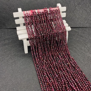 Facettierte tiefrote Granat-Edelsteinperlen 2-4mm für DIY-Schmuck und Armbänder