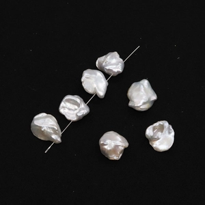 Barokke zoetwaterparels in bloembladvorm voor DIY-sieraden in zilverwit glans