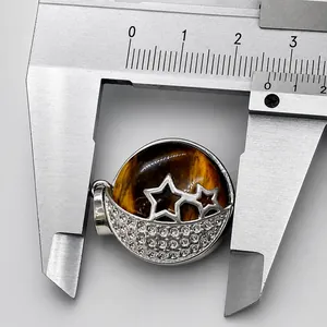 Μακροεντολή μενταγιόν ματιού τίγρης 22mm με μεταλλικό πλαίσιο φεγγαριού και αστεριού με παχύμετρο