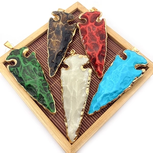 Pijlpunt hanger collectie met gouden rand in diverse kleuren voor het maken van sieraden