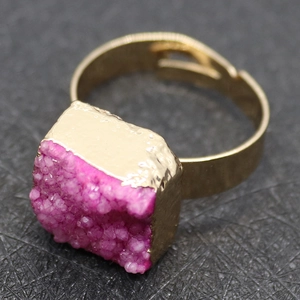 Bague réglable dorée avec cristal druzy rose carré de 12 mm pour bijoux DIY