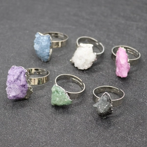 Vintage Natural Stone Crystal Adjustable Ring Irregular Raw Druzy Quartz Rimmed Band For Women Men Bohemian Jewelry Gift
