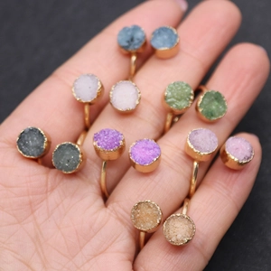 Natürlicher Kristall Stein Offener Ring Für Damen Verstellbar Vergoldet Legierung Doppelter Runder Druzy Quarz Modeschmuck