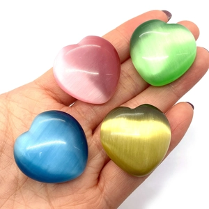 Pietre occhio di gatto lucide a forma di cuore rosa verde blu e giallo perle 30x30mm
