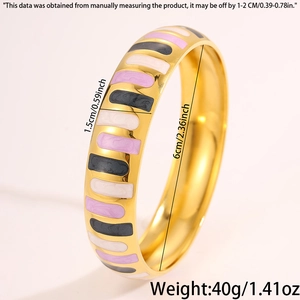 Detailed view of enamel bangle showing width of 1.5cm and inner diameter of 6cm