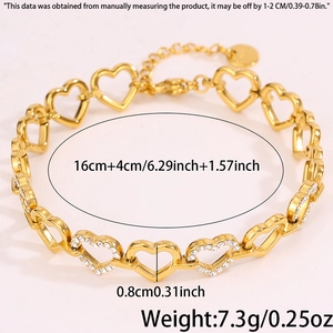 Detail of gold-plated heart chain bracelet with dimensions 16cm+4cm and cubic zirconia