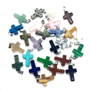 Ciondolo a Croce in Pietra Naturale Con Gancio in Metallo Per Creazione Gioielli Fai-da-te Collana Accessori Colori Multipli Pendenti Religiosi Solo