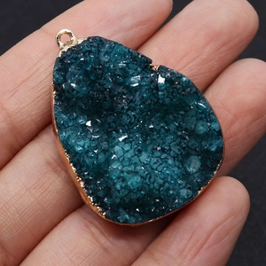 Hand-held natural druzy crystal teardrop pendant with gold plating for jewelry making