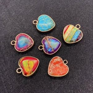 Détails de pendentifs cœur en pierre avec bordure dorée pour la création de bijoux