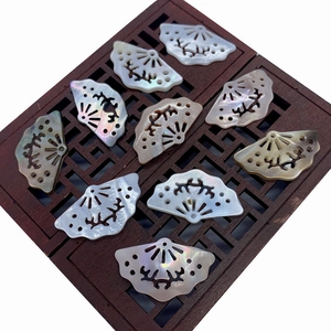 Natural Mother Of Artificial Pearl Fan Shape Pendant Hollowed Carving Shell Charm For DIY Jewelry Making Necklace Accessories Women
